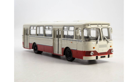 Автобус ЛиАЗ-677М бело-красный СОВА, масштабная модель, Советский Автобус, 1:43, 1/43