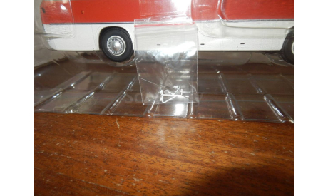 Автобус Икарус-256.54 шарлах, масштабная модель, Ikarus, DEMPRICE, scale43