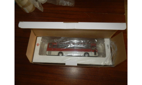 Автобус Икарус-256.54 шарлах, масштабная модель, Ikarus, DEMPRICE, scale43