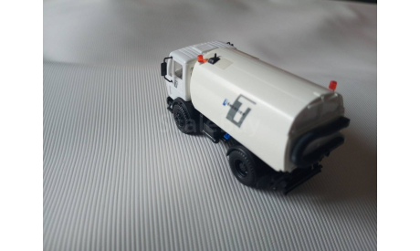 1:87 Mercedes, подметально-уборочный , Herpa, масштабная модель, scale87, Mercedes-Benz