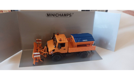 1:43 Mercedes Unimog 1300L снегоуборочный, Minichamps, масштабная модель, Mercedes-Benz, scale43