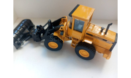 1:50 VOLVO L-70C пр-во JOAL, Испания, масштабная модель трактора, scale50