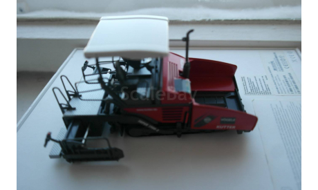 1:50 - Асфальтоукладчик Vogele Super 1900-2 Kutter, NZG, масштабная модель трактора, 1/50