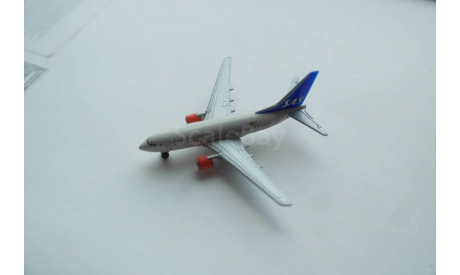 1:500  Boeing 737-600 Scandinavian Airlines (SAS), Herpa, с 1 рубля без резервной цены, масштабные модели авиации, Airbus