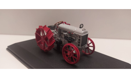 Фордзон-Путиловец Universal Hobbies, масштабная модель, scale43, ГАЗ