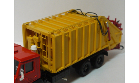 КамАЗ-53213 мусоровоз КО-427 Миниград, масштабная модель, scale0