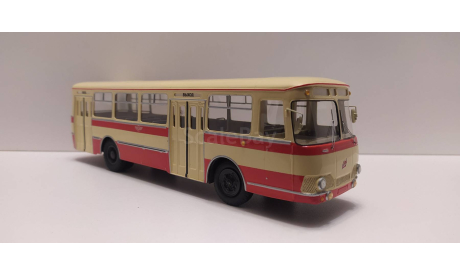 ЛиАЗ-677 1973г Vector-models Вектор-Модельс, масштабная модель, scale43