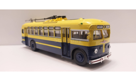 Троллейбус МТБ-82 Ultra-models темный, масштабная модель, scale43, ЗИЛ