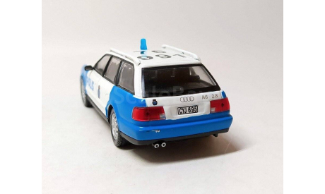 Audi A6 Avant 1994 полиция Швеции (белый/синий) DeAgostini  Б.9964, масштабная модель, scale43