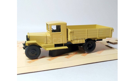 ЗИС(УралЗИС)-5В бортовой (бежевый) Наш Автопром Б.10428, масштабная модель, scale43