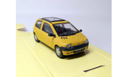 Renault Twingo (жёлтый) Рено Cararama  Б.10485