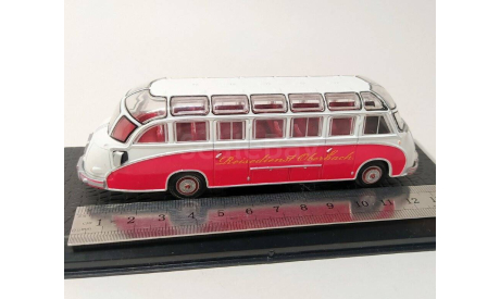 1:72 Kassbohrer Setra S8 1951 (красный/белый) DeAgostini  Б.11370, масштабная модель, DeAgostini (итальянские автомобили), scale72