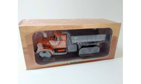 КРАЗ-256Б1 самосвал (оранжевый/серый) DeAgostini  Б.11384, масштабная модель, scale43