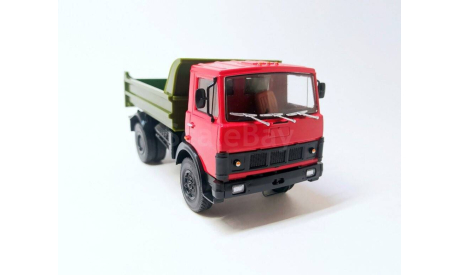 МАЗ-5551 самосвал (красный/зелёный) DeAgostini  Б.11398, масштабная модель, scale43