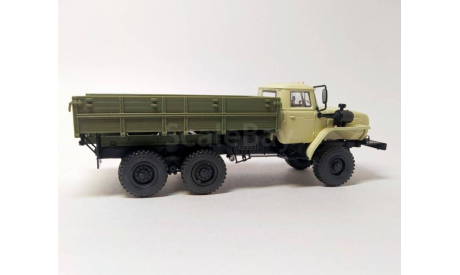 УРАЛ 43202 бортовой (бежевый/зелёный) DeAgostini  Б.11621, масштабная модель, scale43
