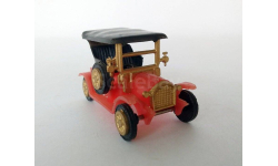 Модель-игрушка старинный автомобиль (красный/чёрный) Неизвестный производитель  СС.6801
