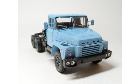 КрАЗ-252 седельный тягач 1979-1990 (голубой) Наш Автопром  Н.0310, масштабная модель, scale43