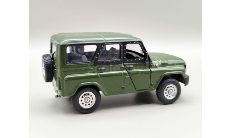 УАЗ-315196 ’Хантер’ / UAZ HUNTER (зелёный) Cararama  М.0018, масштабная модель, Bauer/Cararama/Hongwell, scale43