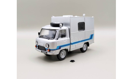 УАЗ-3303 (452Д) ПРТС / Телевидение (серебристый) DeAgostini  М.0058, масштабная модель, scale43