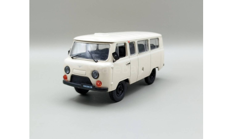 УАЗ-452В микроавтобус (бежевый) DeAgostini  М.0059, масштабная модель, scale43