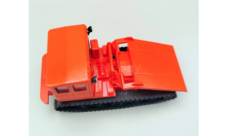 Трактор трелёвочный ТДТ-60 (красный) Hachette  М.0066, масштабная модель, scale43