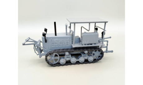 Трактор ДТ-57 гусеничный (серый) Hachette  М.0070, масштабная модель, scale43