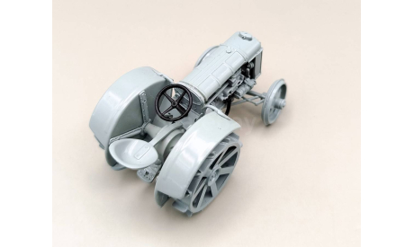 Трактор Фордзон-Путиловец (серый) Hachette  М.0372, масштабная модель, scale43