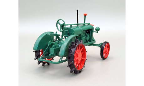 Трактор ВТЗ Универсал (зелёный) Hachette  М.0374, масштабная модель, scale43