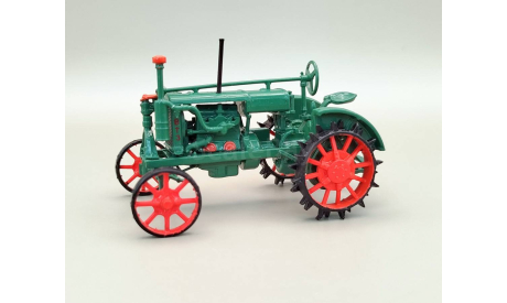 Трактор ВТЗ Универсал (зелёный) Hachette  М.0374, масштабная модель, scale43