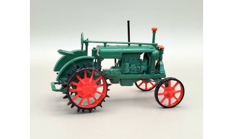 Трактор ВТЗ Универсал (зелёный) Hachette  М.0374, масштабная модель, scale43