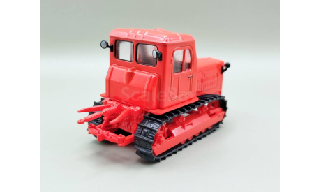 Трактор Т-4А гусеничный (красный) Hachette  М.0395, масштабная модель, scale43, Волгоградский тракторный завод