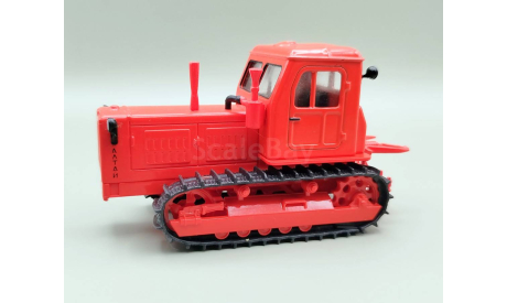 Трактор Т-4А гусеничный (красный) Hachette  М.0395, масштабная модель, scale43, Волгоградский тракторный завод