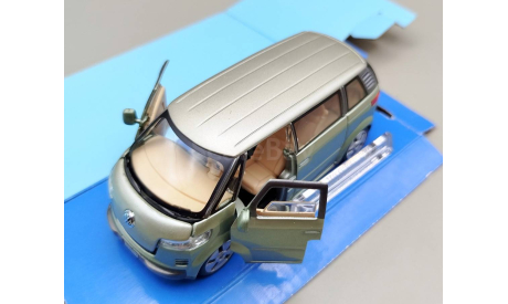 VW Microbus 2001 Concept (зелёный) Фольксваген Cararama  М.0485, масштабная модель, Bauer/Cararama/Hongwell, scale43, Volkswagen