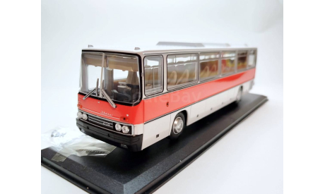 Автобус Ikarus 250.58  (белый/красный) Икарус ClassicBus М.0553, масштабная модель, scale43