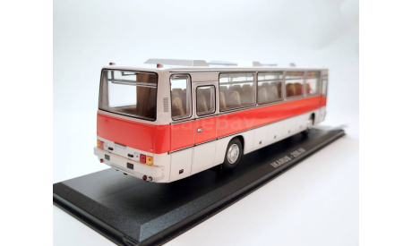 Автобус Ikarus 250.58  (белый/красный) Икарус ClassicBus М.0553, масштабная модель, scale43