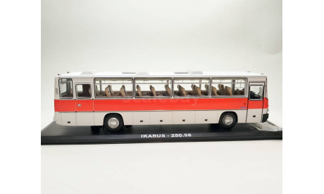 Автобус Ikarus 250.58  (белый/красный) Икарус ClassicBus М.0553, масштабная модель, scale43