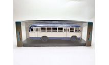 Автобус ЛиАЗ-158В первый выпуск (белый/синий) ClassicBus М.0561, масштабная модель, scale43
