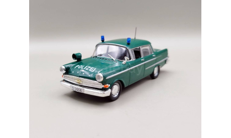 Opel Kapitän 1960 полиция Германии (зелёный) DeAgostini  М.0603, масштабная модель, scale43
