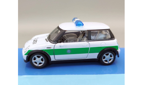 Mini Cooper Polizei 2004 полиция Германии (белый) Мини Купер Cararama  М.0615, масштабная модель, Bauer/Cararama/Hongwell, scale43