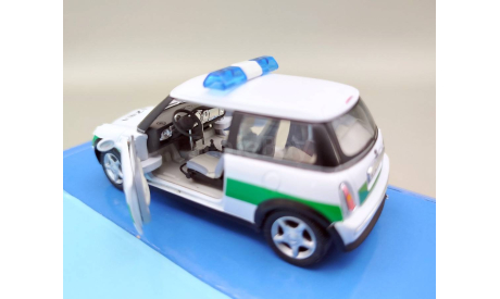 Mini Cooper Polizei 2004 полиция Германии (белый) Мини Купер Cararama  М.0615, масштабная модель, Bauer/Cararama/Hongwell, scale43