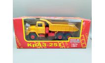 КрАЗ-251 самосвал (оранжевый/красный) Наш Автопром М.0658, масштабная модель, scale43