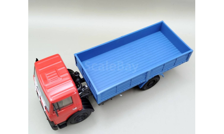 МАЗ-5337 бортовой 1987-1994 (красный/синий) Наш Автопром  М.0662, масштабная модель, scale43