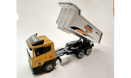 Scania / Скания самосвал (жёлтый/серебристый) Игрушка Daffi М.0703, масштабная модель, Технопарк, scale43