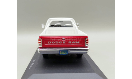 Dodge RAM 1987 пикап (белый/красный) Додж White Box М.0744, масштабная модель, WhiteBox, scale43