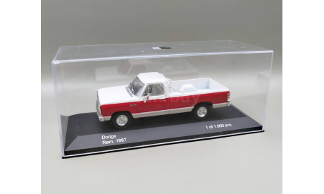 Dodge RAM 1987 пикап (белый/красный) Додж White Box М.0744, масштабная модель, WhiteBox, scale43