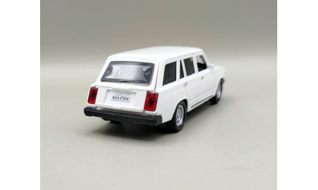 ВАЗ-2104 ’Жигули’ (белый) Игрушка Технопарк М.0850, масштабная модель, scale0