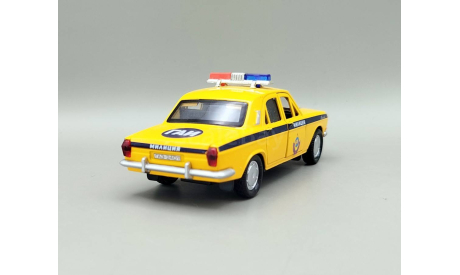 Горький-2401 ГАИ Милиция СССР (жёлтый) Игрушка Технопарк М.0862, масштабная модель, ГАЗ, scale0