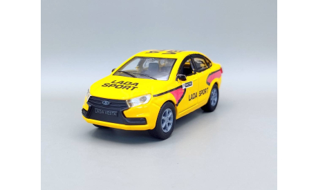 ЛАДА ’Веста’ / LADA Vesta (жёлтый) Игрушка Технопарк М.0908, масштабная модель, ВАЗ, scale32