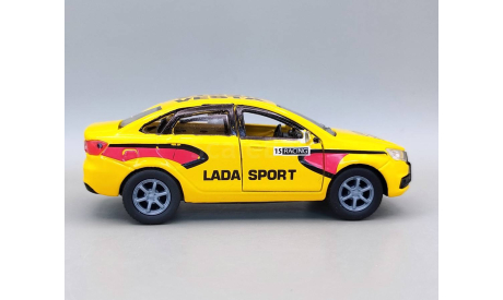 ЛАДА ’Веста’ / LADA Vesta (жёлтый) Игрушка Технопарк М.0908, масштабная модель, ВАЗ, scale32