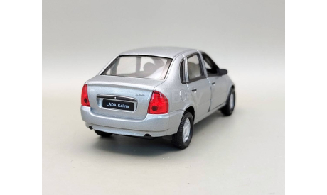 ВАЗ-1118 Lada-Kalina Лада Калина (серебристый) Игрушка Welly М.0922, масштабная модель, scale35